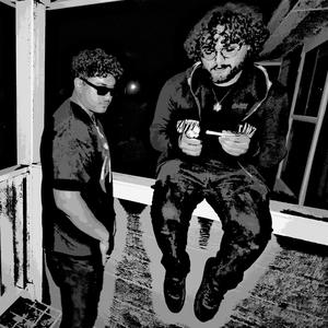 Gremlin (feat. Stepdadvic)