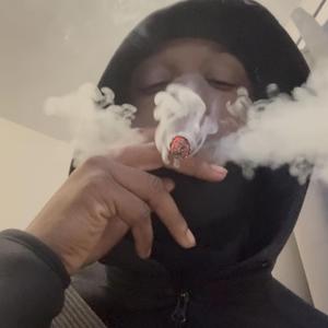 W.U.D.G.B.E (feat. M2S Junkie)