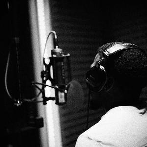 Faded Solution (feat. Laryah-Monyeiã)