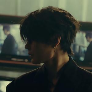 你从我身边经过像一阵风刮