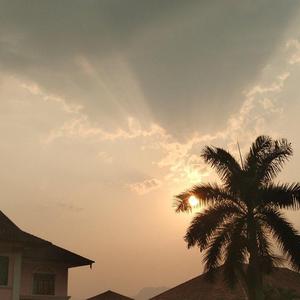 生活总是来来往往千万别等来日方长