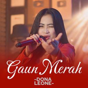 Gaun Merah