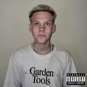 Food4Less (feat. Noah)