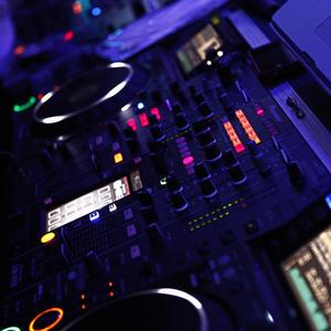 Phut Hon - Low Frequencies (DJ-UK Rework)