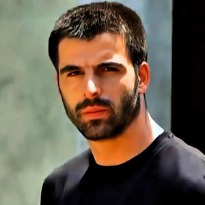 Hepimiz Yoksulluk İçinde Büyüdük (Maraz Ali)