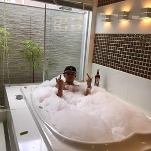 To Amando (feat. Mc Rick)