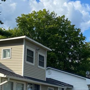 listen to me (feat. re6ce)