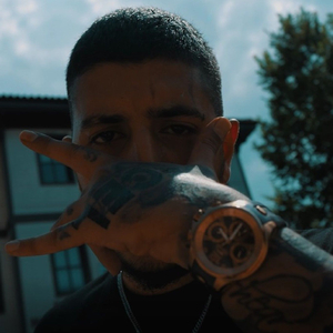 BEYOĞLU'NDAN GAYR'I MEŞHUR