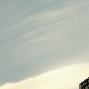 如果只转身后退就能回到那个夏天？