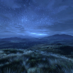 夜更けの高原に広がるやすらぎの音