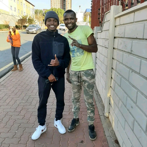 Master Nji Mama's love (feat. Bob j)