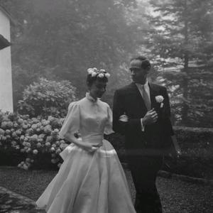 我总将以为这样的生命， 并不能打败我对你的爱。（Demo）