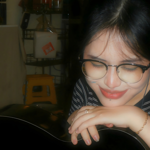 Giữa Nơi Đông Người (Demo)