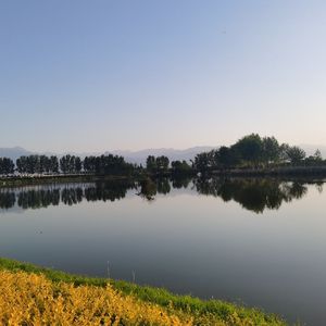 或许你不是属于我(伴奏)