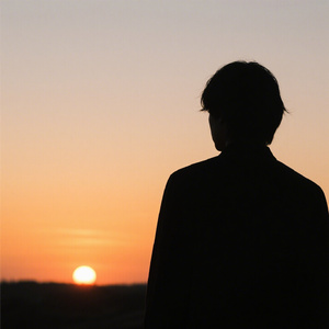 请你多一点理解