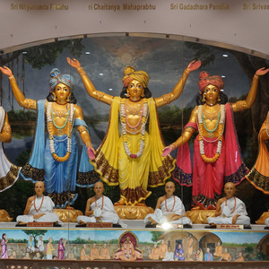 Param Karuna Pahu Dui Jana