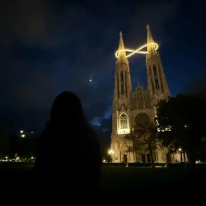 我的忧伤是无穷尽的莫比乌斯环