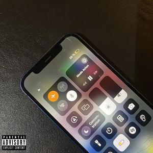 Mode Avion (feat. kyra)