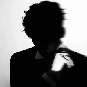 爱因差别而厚重