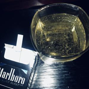 xXx - Black or White