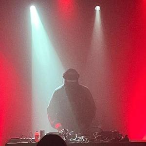 FOREVA (feat. Woesum)