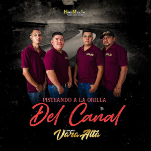 Pisteando En La Orilla del Canal