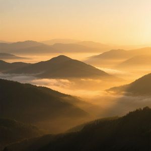 晨曦照亮山川