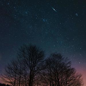 平凡的一天 伴奏（唯美钢琴）