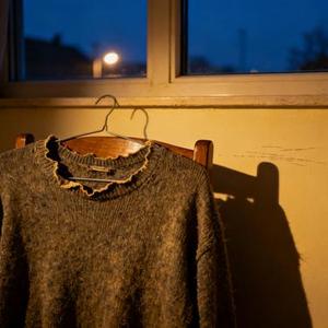 回忆是件旧毛衣