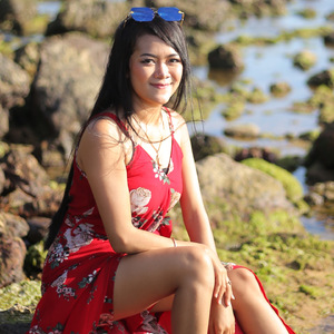 Indri Selena