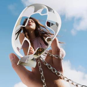 风把秘密吹进星河（夏天的风偷偷把秘密卷进星河）