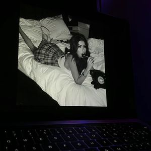 Kiss Me Thru The Phone (Explicit)