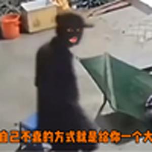 你平A为啥带暴击啊