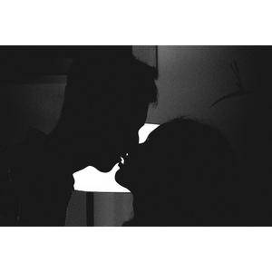 Por Un Beso (feat. Funky)