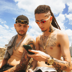 Quem Critica ta Dormindo