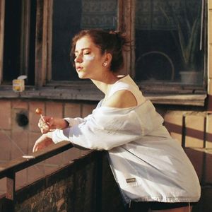 是瞬间是一转眼