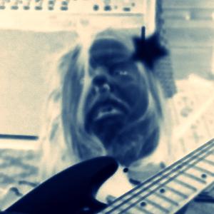 Cold Feeling (Alternate Helpless)