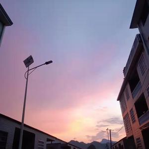 平淡日子里的刺