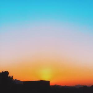 江城三月