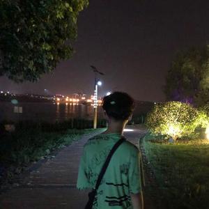 不喜欢下雨天（翻自 PIggy）