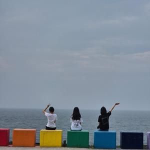 우리 딸들 뭐가 되려 그러니