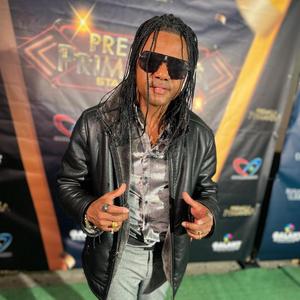 Dos Mujeres (feat. Laura Leon)