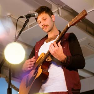 Wa Oh! I'm in a Foreign Place (Live Acoustic) (Live Acoustic)