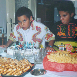 EYES (feat. Voltorb)