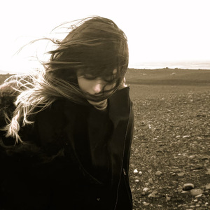 我爱着远方的一个人