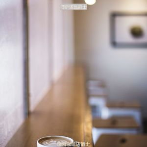 咖啡店忧郁的爵士