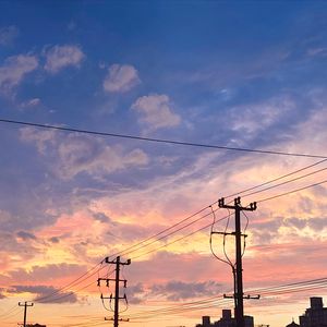 夜空中最亮的星-翻唱