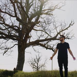 İçimdekini Bana Anlat (feat. Sokrat St)