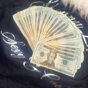 IM TRYNA GET THESE RACKS