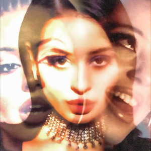 Секси Брюнетка